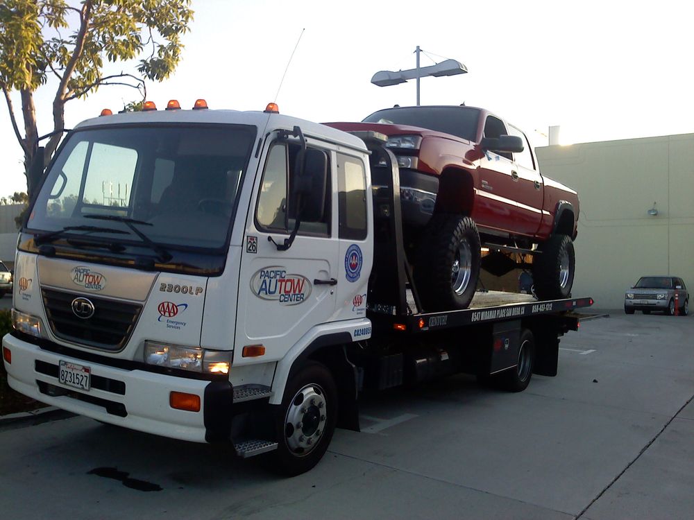 light duty tow truck near me